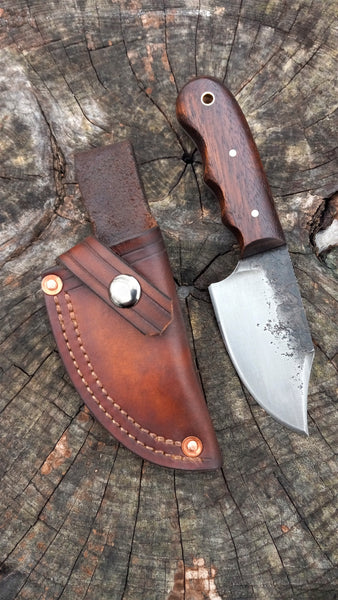 ******** Available To Purchase Now ******* Caribou Hunter / Heavy Blade Skinner