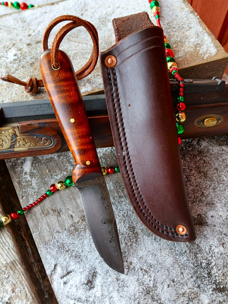 ***Available To Purchase Now***  John Deere ®  Special Edition Small Hunter Knife