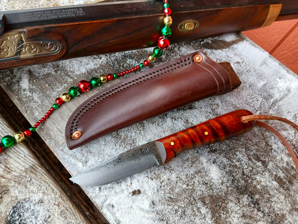 ***Available To Purchase Now***  John Deere ®  Special Edition Small Hunter Knife